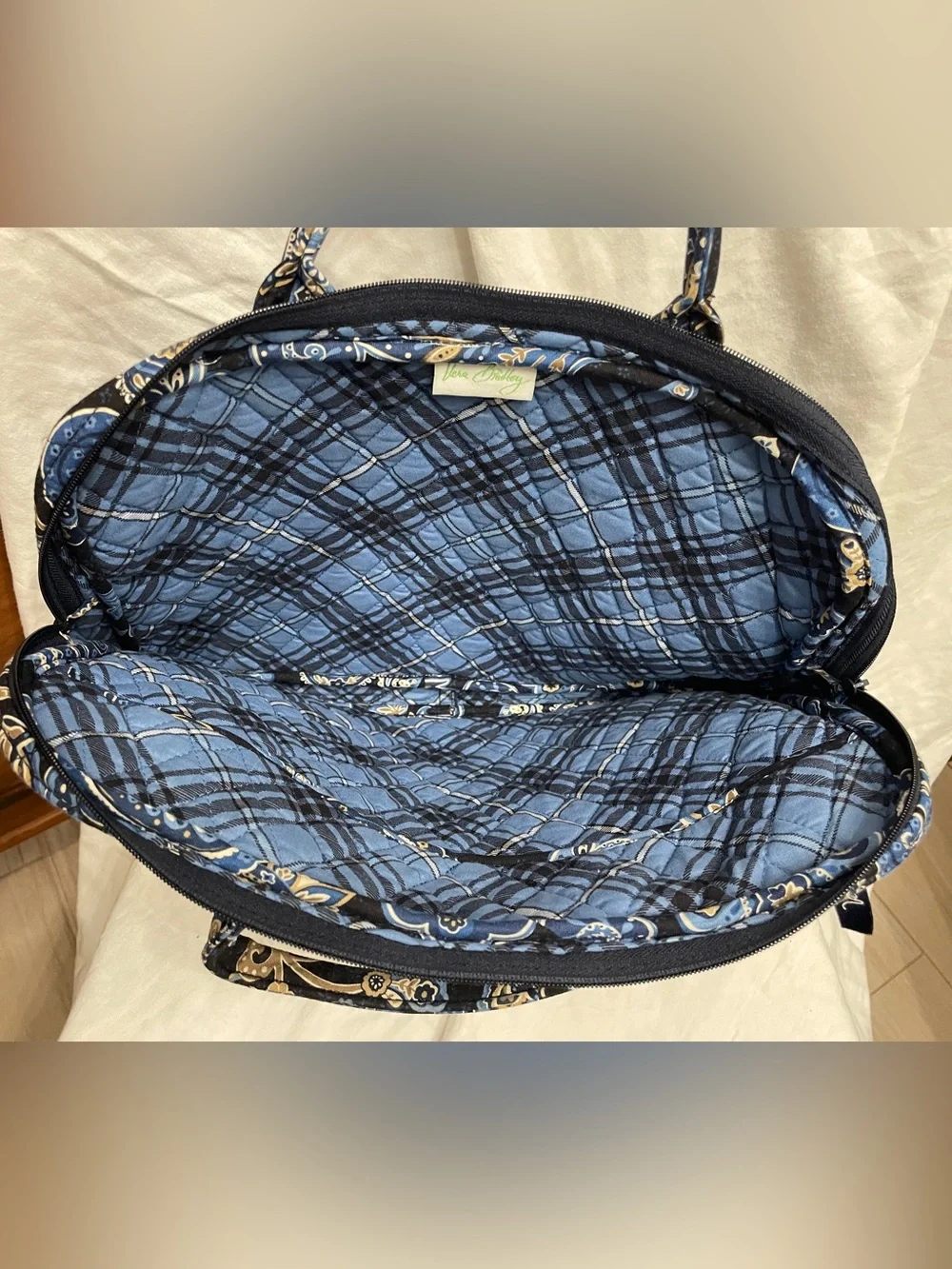 Vera Bradley Retired Windsor Navy Quilted Laptop Tote